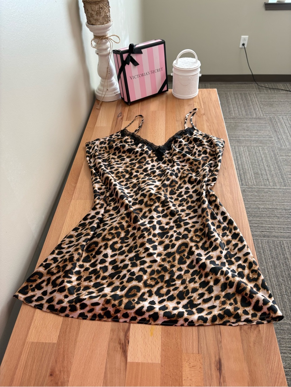 Victoria’s Secret leopard print with lace trim slip y2k